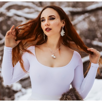 Silver-plated oak leaves...