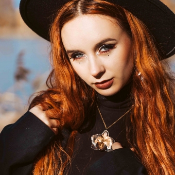 Gilded flower of orchid - pendant